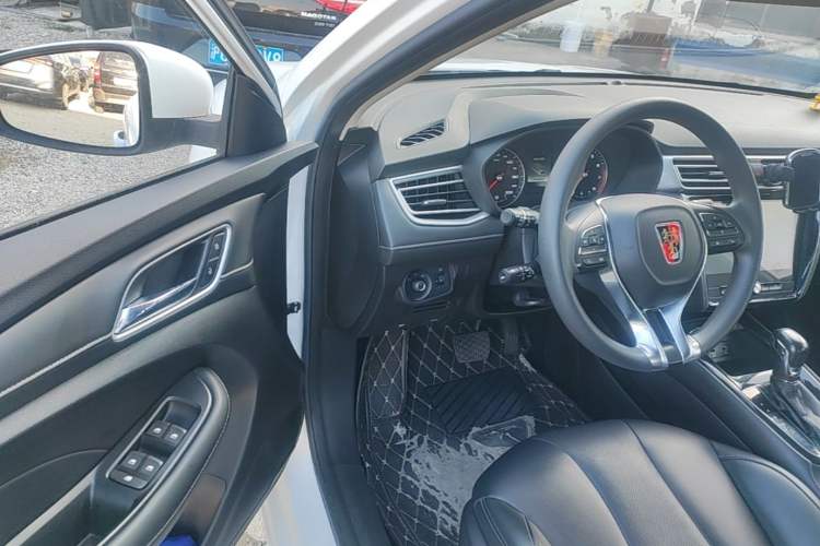 Used Roewe i5 2019 1.5L Automatic 4G Connected Langhao Edition Driver Seat