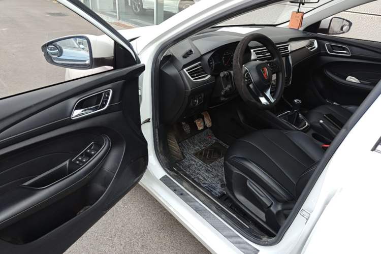 Used Roewe i5 2019 1.5L Manual 4G Connect Leehao Flagship Edition Driver Seat