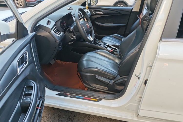 Used Roewe i5 2019 1.5L Automatic 4G Connected Langhao Edition Driver Seat
