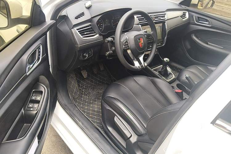 Used Roewe i5 2019 1.5L Manual 4G Connectable Langhao Edition Driver Seat
