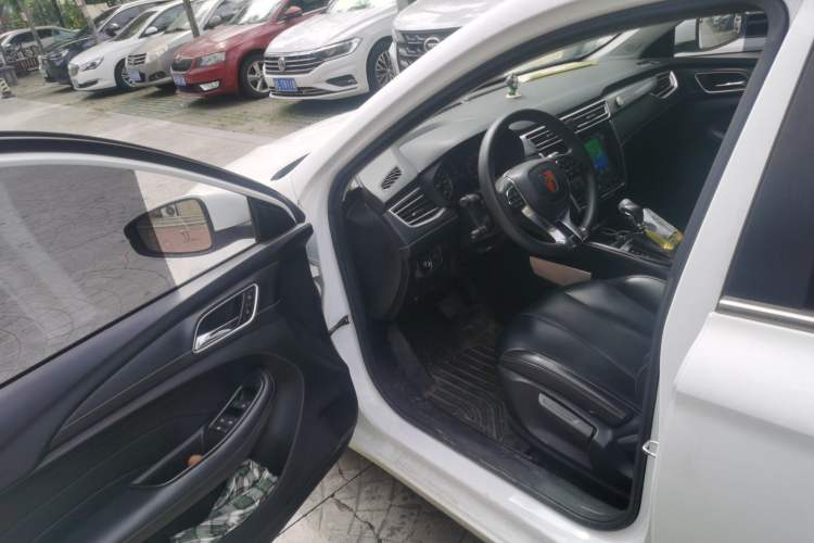 Used Roewe i5 2019 1.5L Automatic 4G Connected Langhao Edition Driver Seat