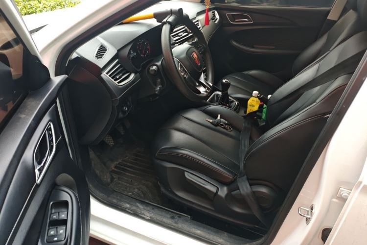 Used Roewe i5 2019 1.5L Manual 4G Connectable Langhao Edition Driver Seat