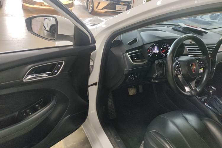 Used Roewe i5 2019 1.5L Automatic 4G Connected Langhao Edition Driver Seat