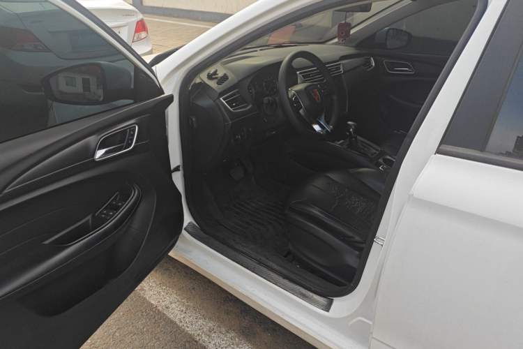 Used Roewe i5 2019 1.5L Automatic 4G Connected Linghao Edition Driver Seat
