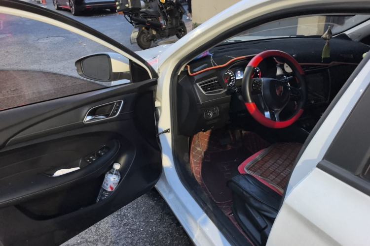 Used Roewe i5 2019 1.5L Automatic 4G Connected Linghao Edition Driver Seat