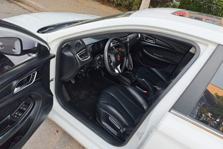 Used Roewe i5 2019 1.5L Manual 4G Connectable Langhao Edition Driver Seat