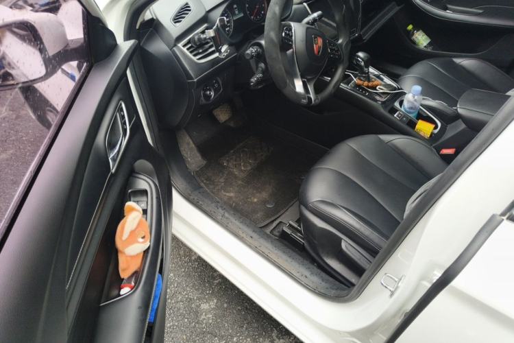 Used Roewe i5 2019 1.5L Automatic 4G Connected Langhao Edition Driver Seat