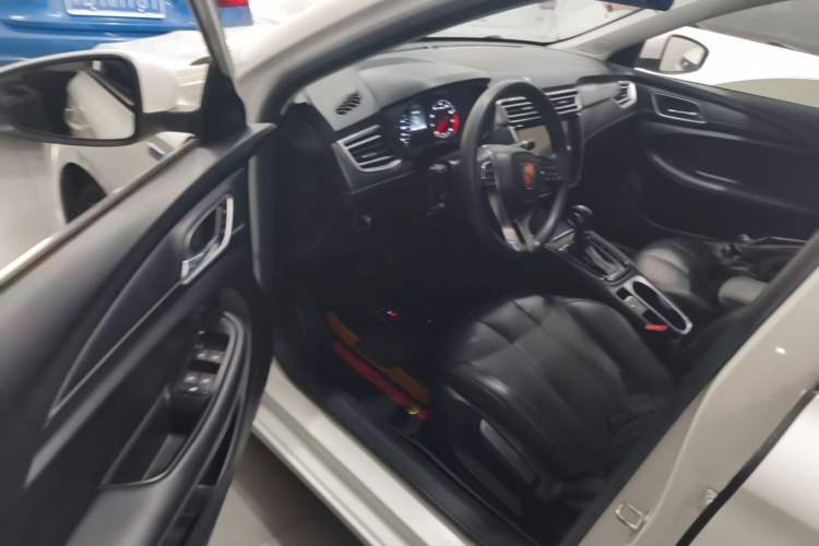 Used Roewe i5 2019 1.5L Automatic 4G Connected Langhao Edition Driver Seat