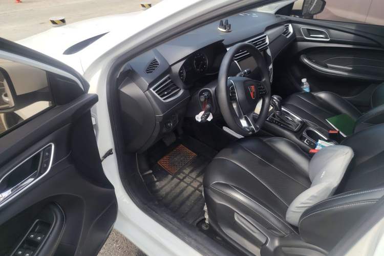 Used Roewe i5 2019 1.5L Automatic 4G Connected Langhao Edition Driver Seat
