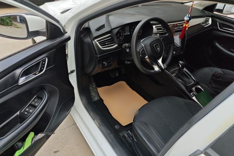 Used Roewe i5 2019 1.5L Automatic 4G Connected Langyue Edition Driver Seat