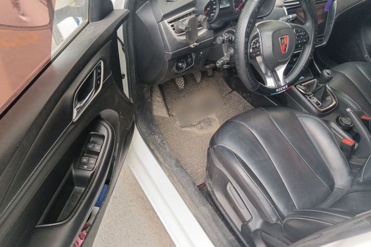 Used Roewe i5 2019 1.5L Manual 4G Connectable Langhao Edition Driver Seat