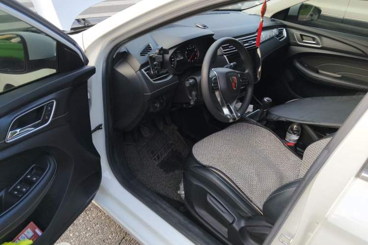 Used Roewe i5 2019 1.5L Manual 4G Connect Leehao Flagship Edition Driver Seat