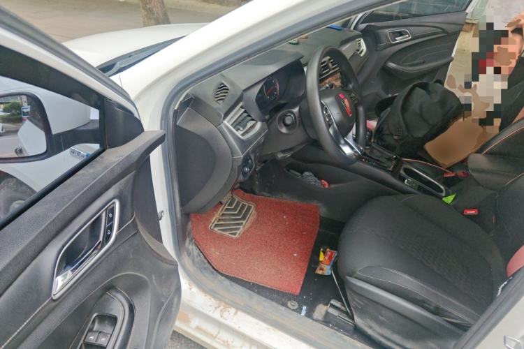 Used Roewe i5 2019 1.5L Automatic 4G Connected Langyue Edition Driver Seat