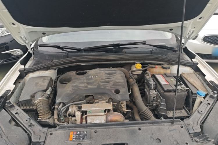 Used Roewe i5 2019 20T Automatic SmartConnect Luxury Prestige Edition Engine Bay