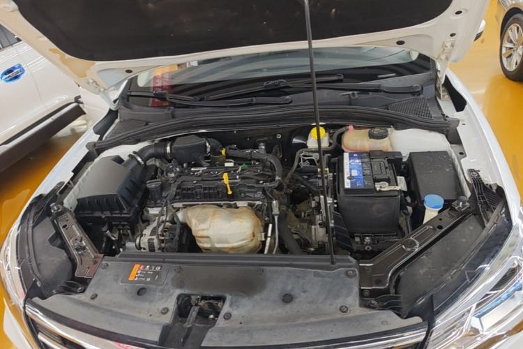 Used Roewe i5 2019 1.5L Manual 4G Connected Langyue Edition Engine Bay