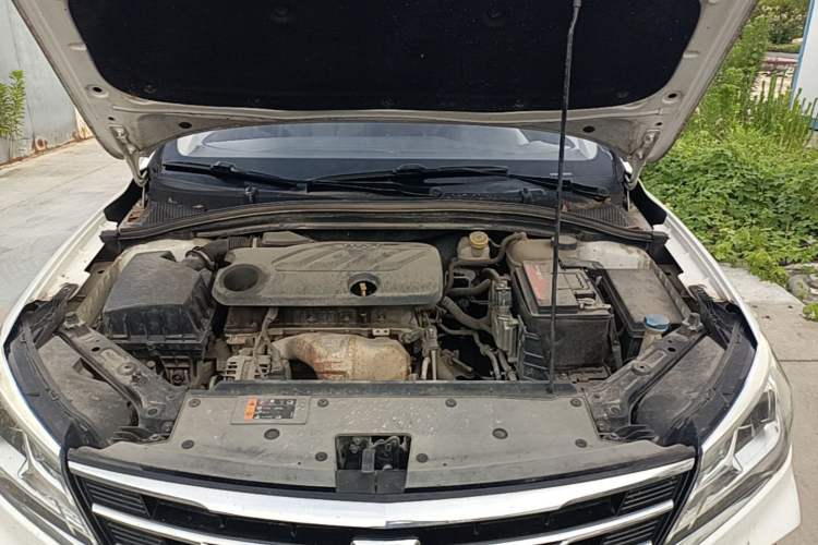 Used Roewe i5 2019 1.5L Automatic 4G Connected Langhao Edition Engine Bay
