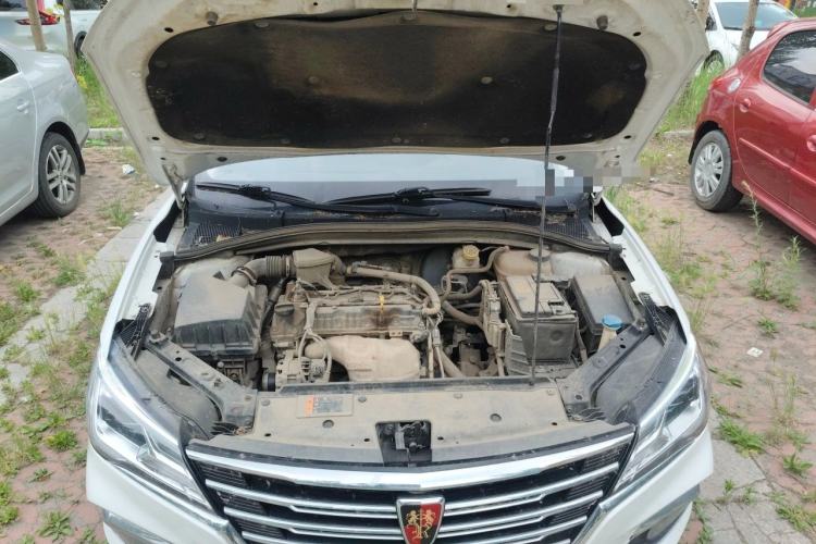 Used Roewe i5 2019 1.5L Manual 4G Connected Langyue Edition Engine Bay