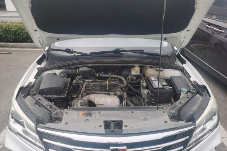 Used Roewe i5 2019 1.5L Automatic 4G Connected Langyue Edition Engine Bay
