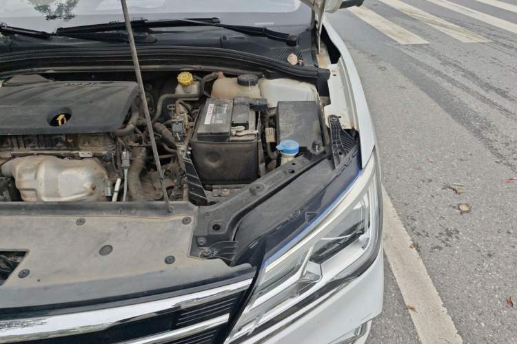 Used Roewe i5 2019 1.5L Automatic 4G Connected Langhao Edition Engine Bay Left