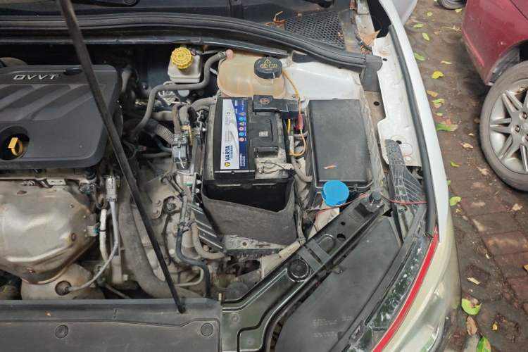 Used Roewe i5 2019 1.5L Automatic 4G Connected Langzhen Edition Engine Bay Left