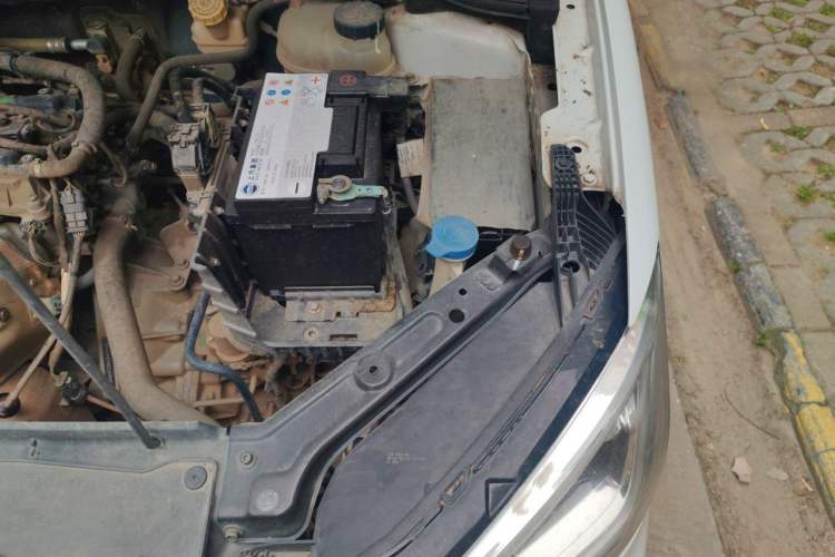 Used Roewe i5 2019 1.5L Automatic 4G Connected Linghao Edition Engine Bay Left