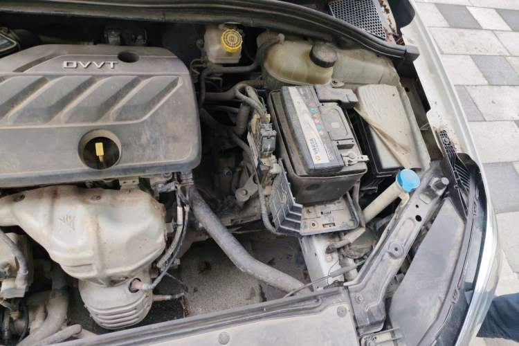 Used Roewe i5 2019 1.5L Manual 4G Connect Leehao Flagship Edition Engine Bay Left