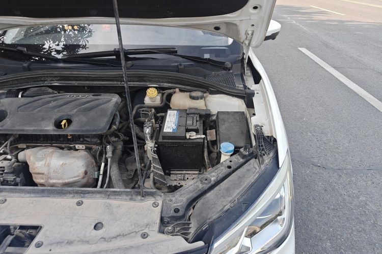 Used Roewe i5 2019 1.5L Automatic 4G Connected Langhao Edition Engine Bay Left