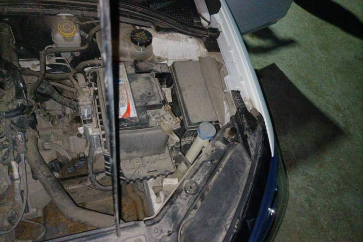 Used Roewe i5 2019 1.5L Manual 4G Connected Langyue Edition Engine Bay Left