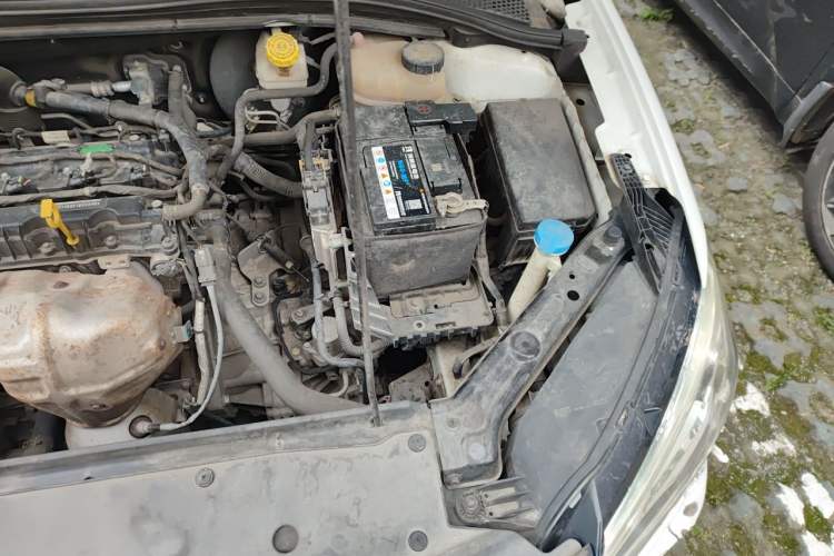 Used Roewe i5 2019 1.5L Automatic 4G Connected Langyue Edition Engine Bay Left