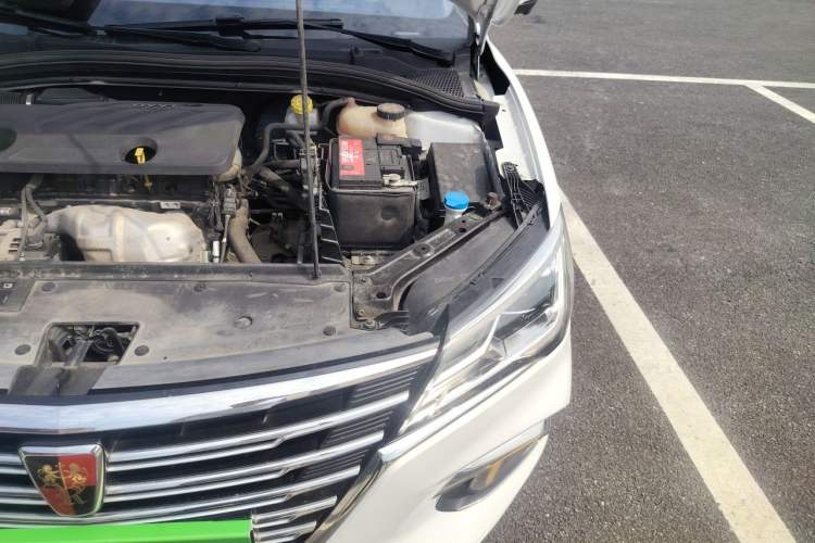 Used Roewe i5 2019 1.5L Automatic 4G Connected Langhao Edition Engine Bay Left