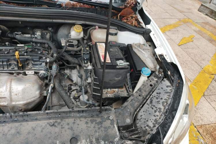 Used Roewe i5 2019 1.5L Automatic 4G Connected Linghao Edition Engine Bay Left