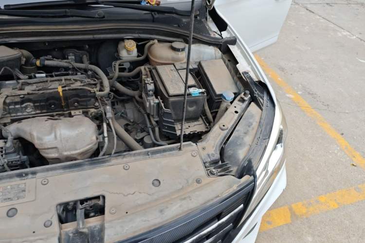 Used Roewe i5 2019 1.5L Automatic 4G Connected Langyue Edition Engine Bay Left
