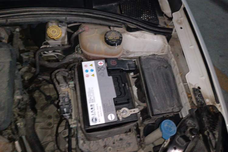 Used Roewe i5 2019 1.5L Automatic 4G Connected Langhao Edition Engine Bay Left