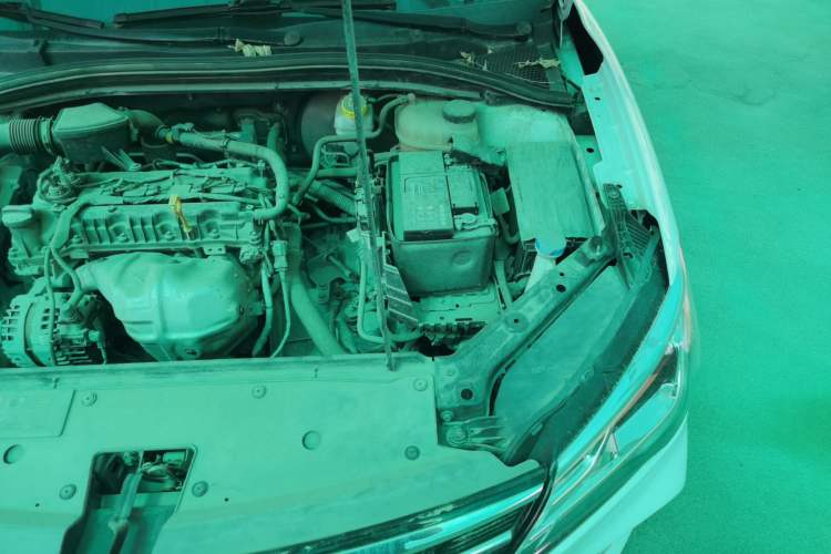 Used Roewe i5 2019 1.5L Automatic 4G Connected Langyue Edition Engine Bay Left