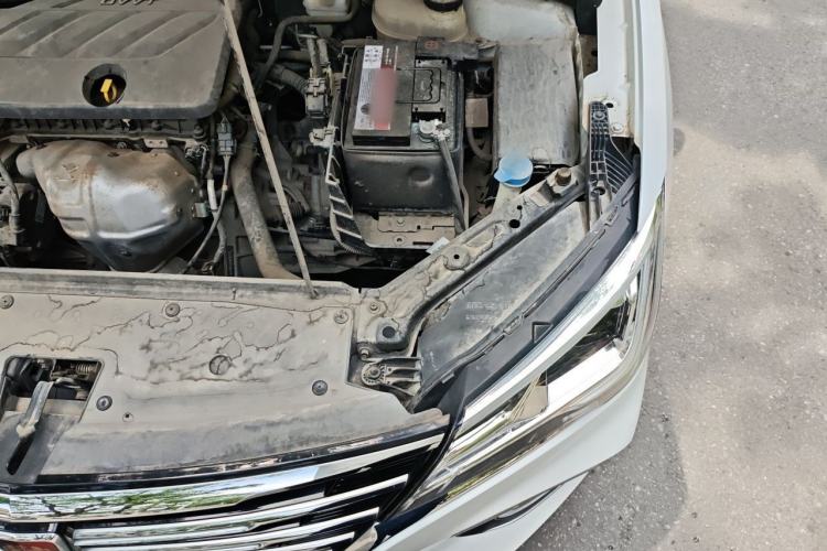 Used Roewe i5 2019 1.5L Manual 4G Connect Leehao Flagship Edition Engine Bay Left
