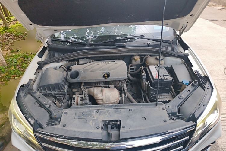 Used Roewe i5 2019 1.5L Automatic 4G Connected Langhao Edition Engine Bay