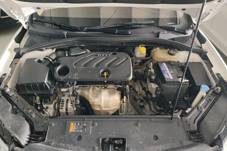Used Roewe i5 2019 1.5L Automatic 4G Connected Langhao Edition Engine Bay