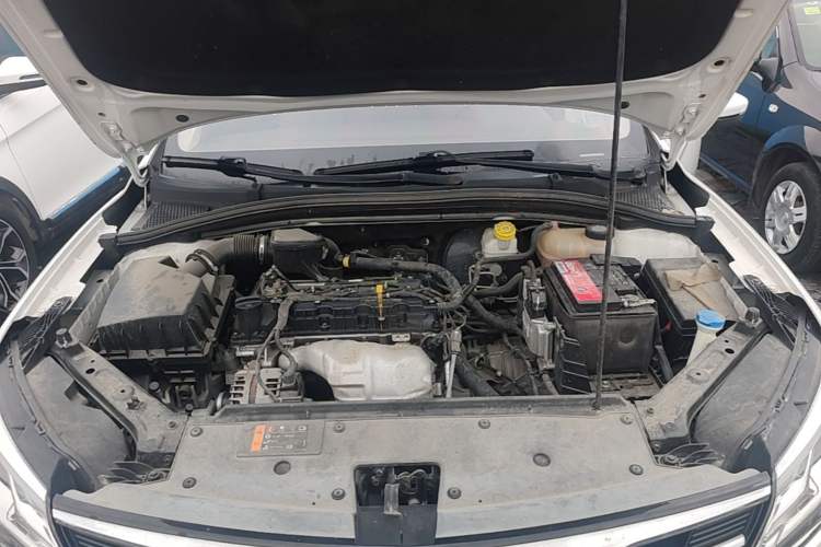 Used Roewe i5 2019 1.5L Automatic 4G Connected Langyue Edition Engine Bay