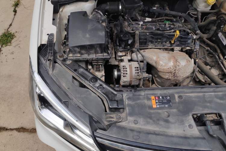 Used Roewe i5 2019 1.5L Automatic 4G Connected Linghao Edition Engine Bay Right