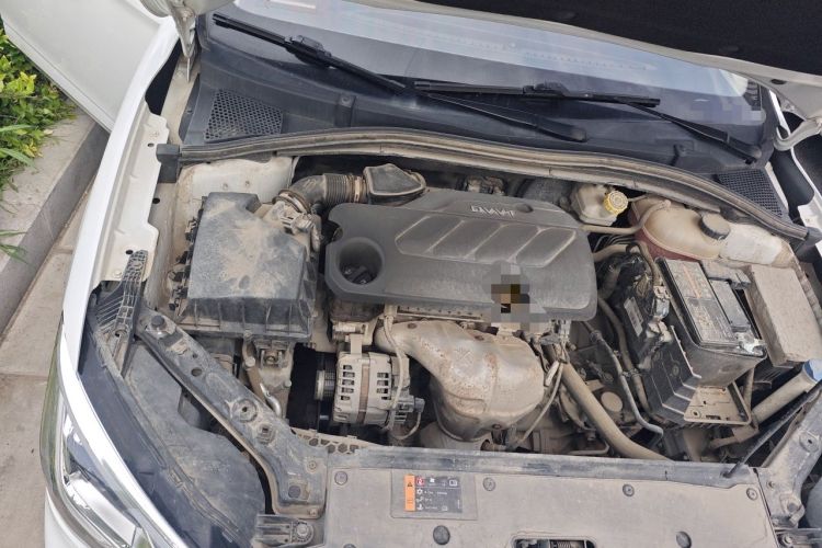 Used Roewe i5 2019 1.5L Automatic 4G Connected Linghao Flagship Edition Engine Bay Right