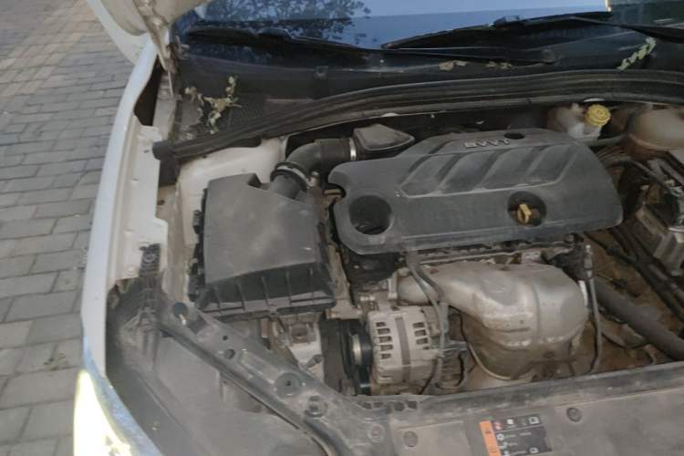 Used Roewe i5 2019 1.5L Automatic 4G Connected Langhao Edition Engine Bay Right