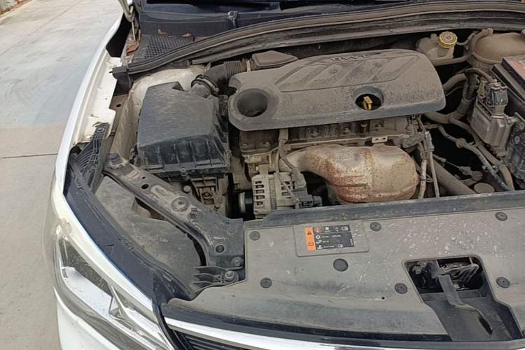 Used Roewe i5 2019 1.5L Automatic 4G Connected Langhao Edition Engine Bay Right