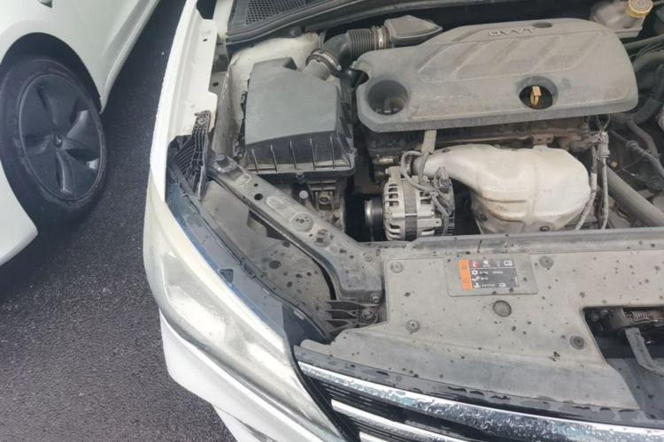 Used Roewe i5 2019 1.5L Automatic 4G Connected Langhao Edition Engine Bay Right