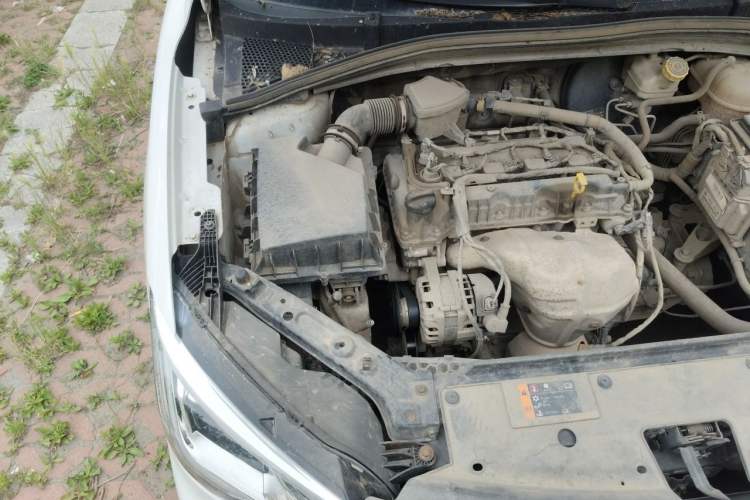 Used Roewe i5 2019 1.5L Manual 4G Connected Langyue Edition Engine Bay Right