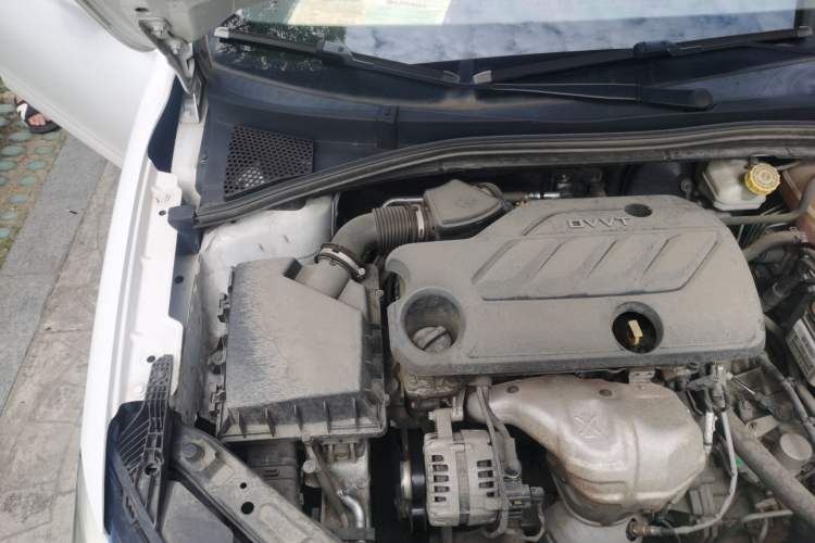 Used Roewe i5 2019 1.5L Automatic 4G Connected Langhao Edition Engine Bay Right