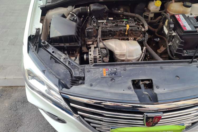 Used Roewe i5 2019 1.5L Manual 4G Connected Langyue Edition Engine Bay Right