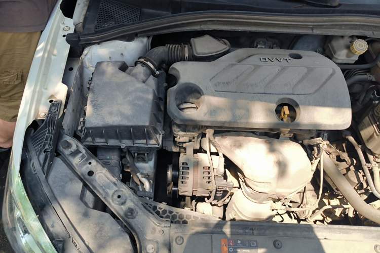 Used Roewe i5 2019 1.5L Automatic 4G Connected Langhao Edition Engine Bay Right