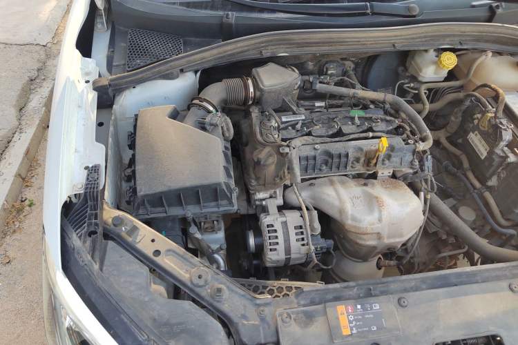 Used Roewe i5 2019 1.5L Automatic 4G Connected Linghao Edition Engine Bay Right