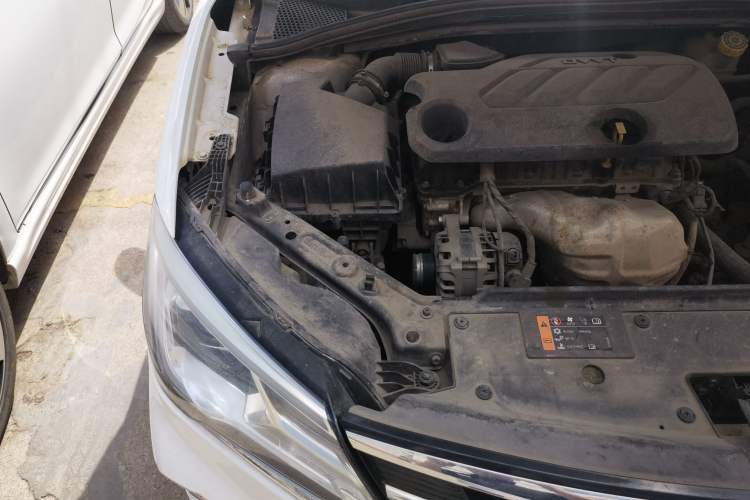 Used Roewe i5 2019 1.5L Manual 4G Connectable Langhao Edition Engine Bay Right