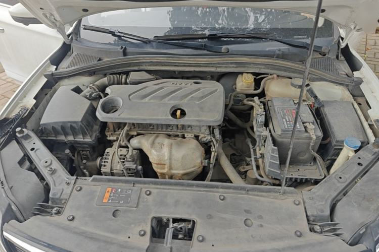 Used Roewe i5 2019 1.5L Automatic 4G Connected Linghao Flagship Edition Engine Bay